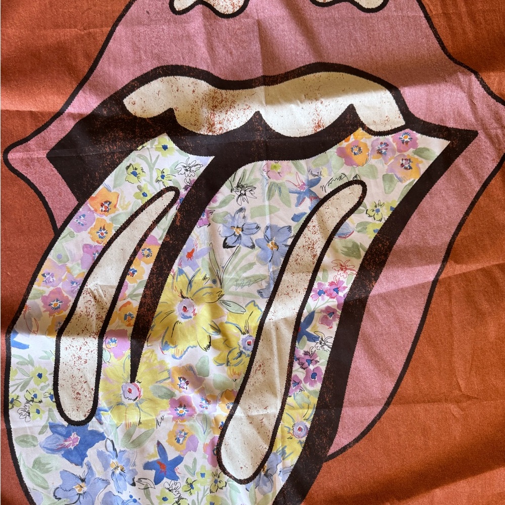 Rolling Stones Tongue Logo Fabric Wall Hanging Banner 48x32 Rock Decor - Picture 2 of 4